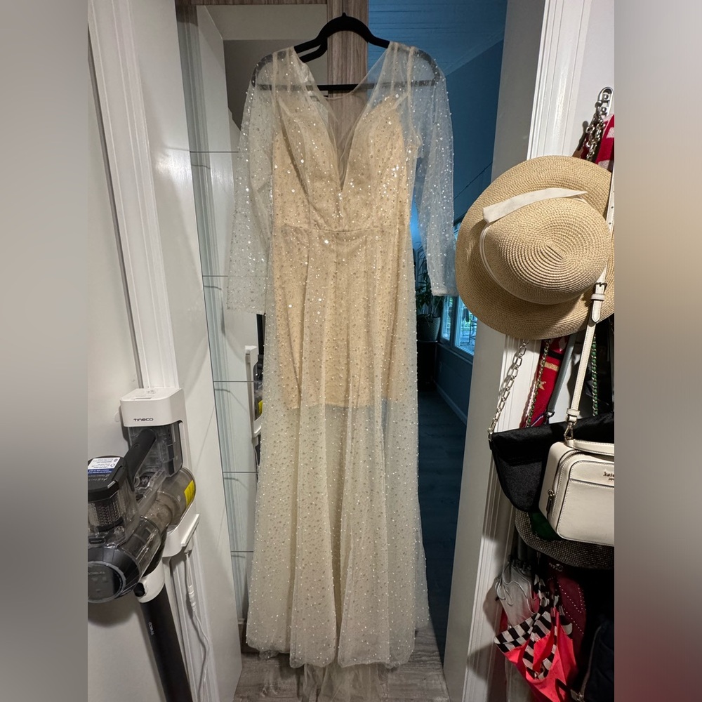 Boho wedding dress. Size 12